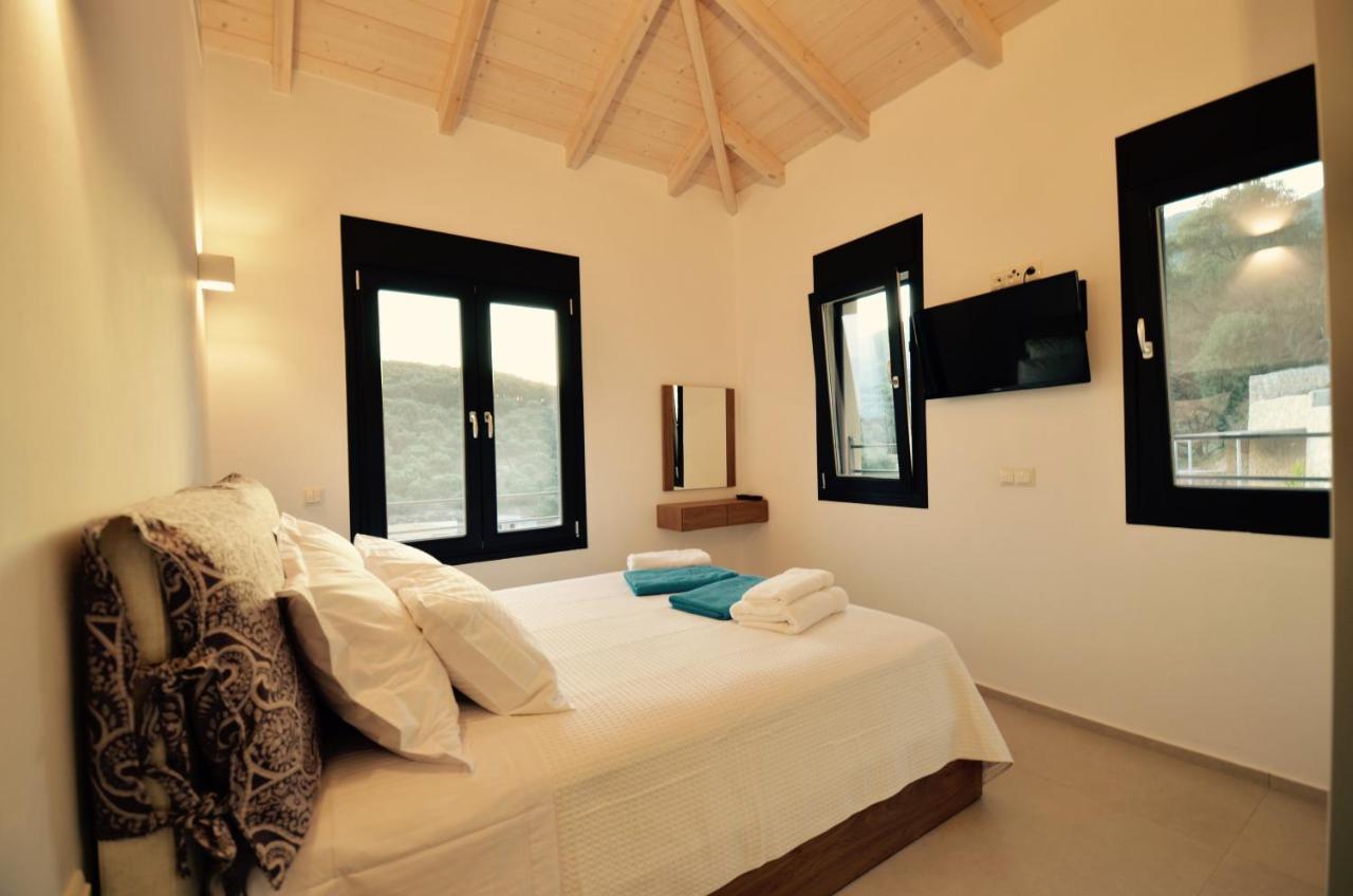 Asaya Hills Villa *